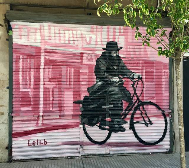 Leticia Bonetti mural en Once