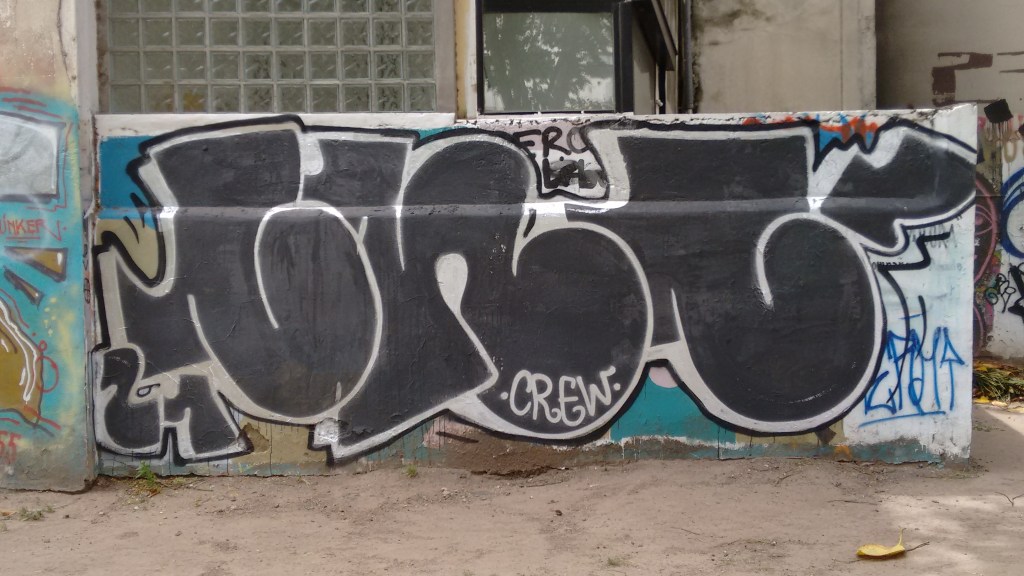 Av. San-martin y Av. Gaona - Artista: crew
