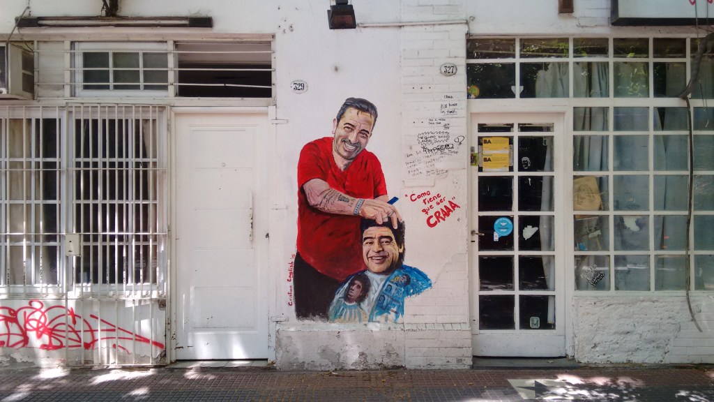 Julian Alvarez 329 - Artista: Cristian English